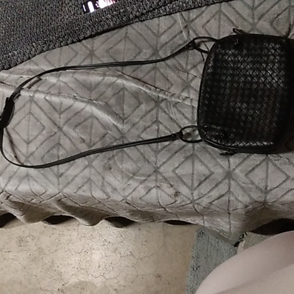 Black shoulder Bottega Veneta purse 👛